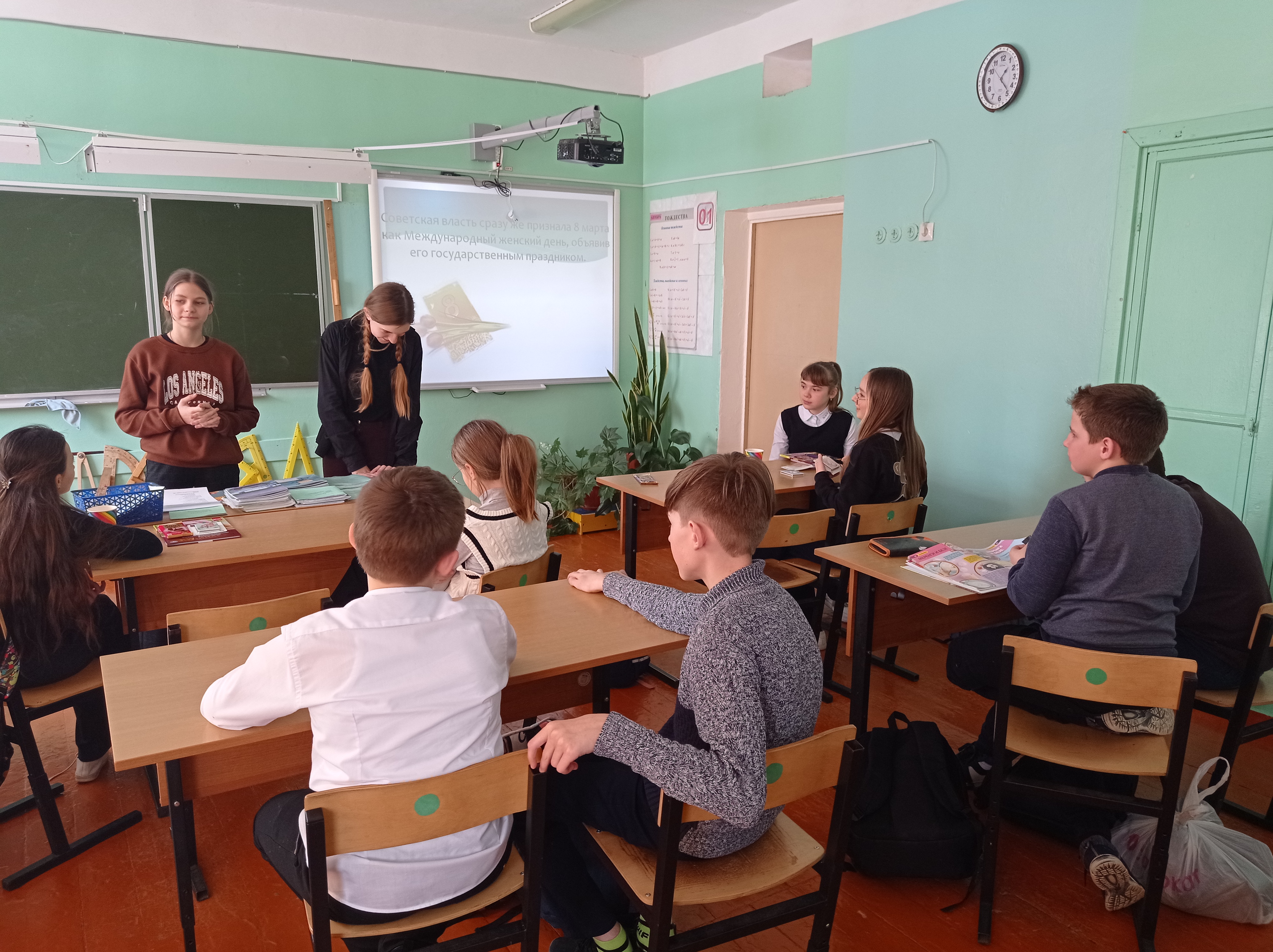 Час общения &amp;quot;До чего девчонки все же на мальчишек не похожи&amp;quot;.