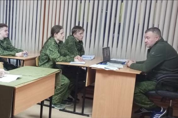 Учебные военные сборы с юношами Тульской области.