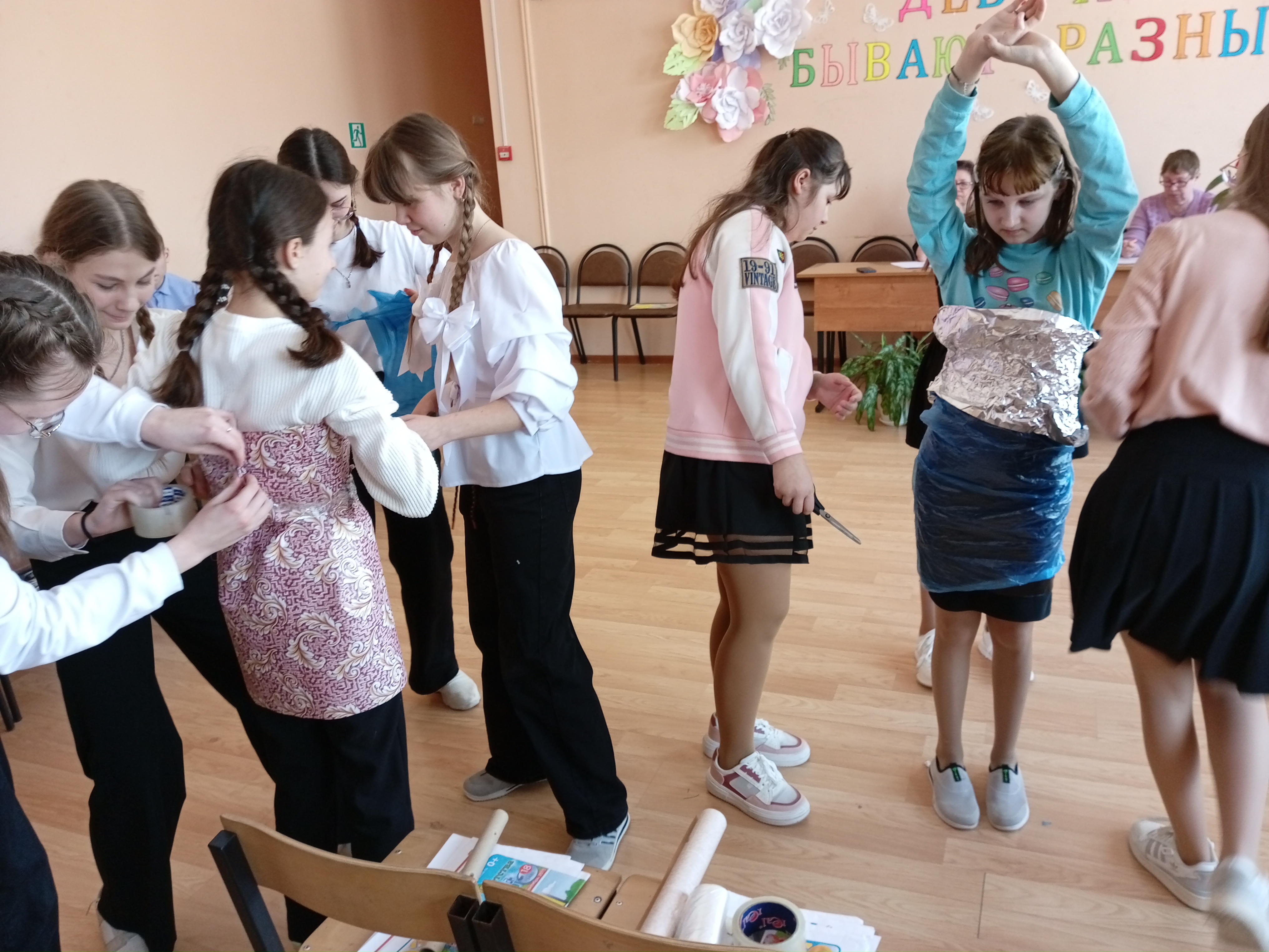 Праздничный конкурс &amp;quot;Девочки бывают разные&amp;quot;.