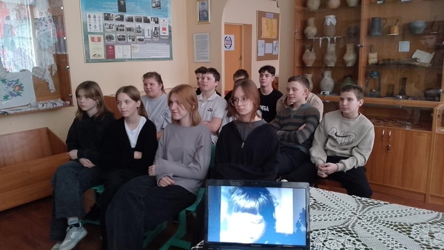 КИНОПОКАЗ «КЛЮЧ БЕЗ ПРАВА ПЕРЕДАЧИ».